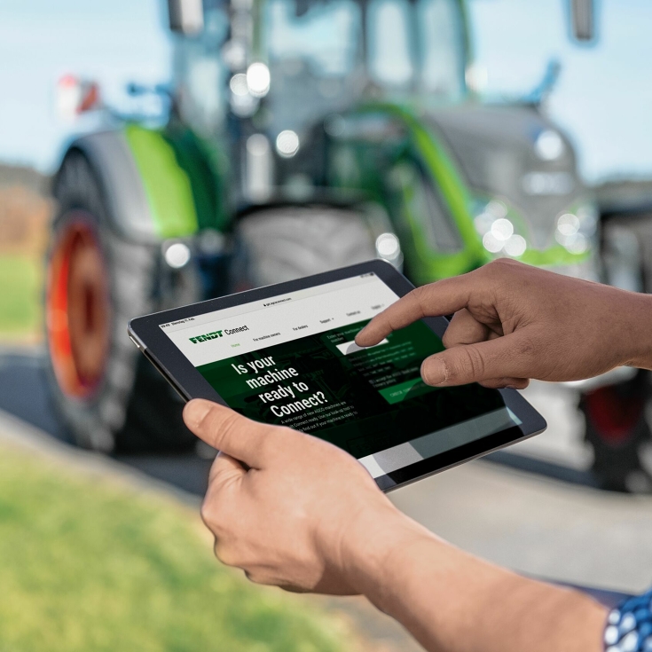 Close-up tablet view with the Fendt Connect application