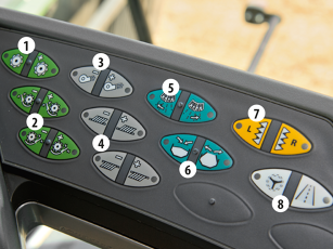 Info Plus menu Fendt L-Series View the Varioterminal in a Fendt L-Series combine with the Info Plus menu open, which provides additional information on productivity and fuel consumption.
