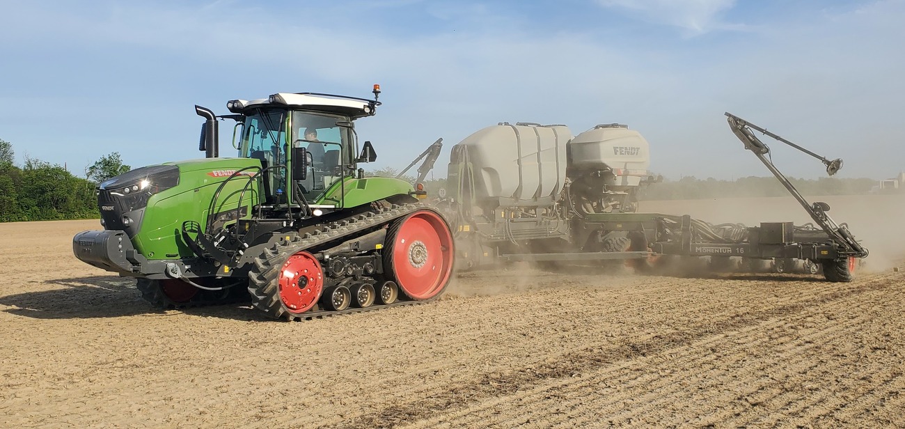 Fendt introduces new high-horsepower tractors with low engine speed concept