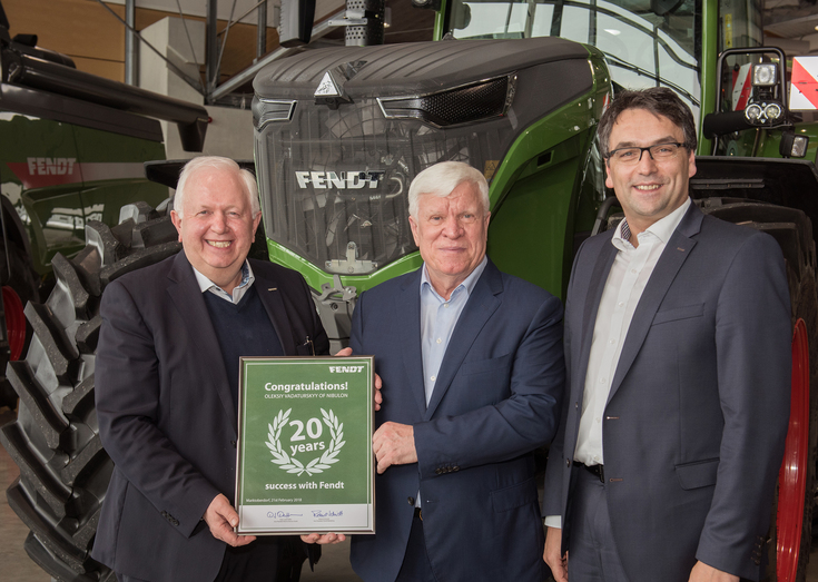 (from left to right) Peter-Josef Paffen (Chairman of the AGCO/Fendt Management Board), Oleksiy Vadaturskyy and Roland Schmidt (Vice President of Marketing Fendt)