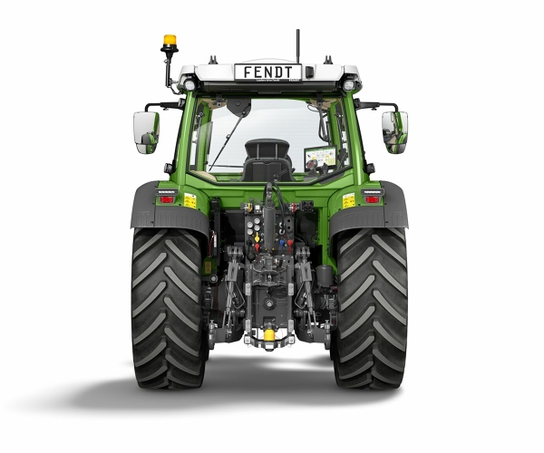 Rear view of the Fendt e100 Vario with the proven attachment spaces
